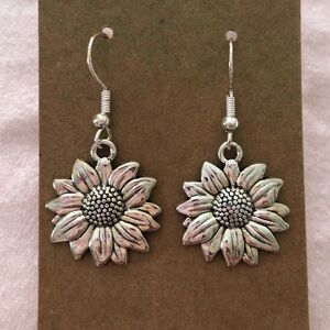 Sunflower 🌻 earrings